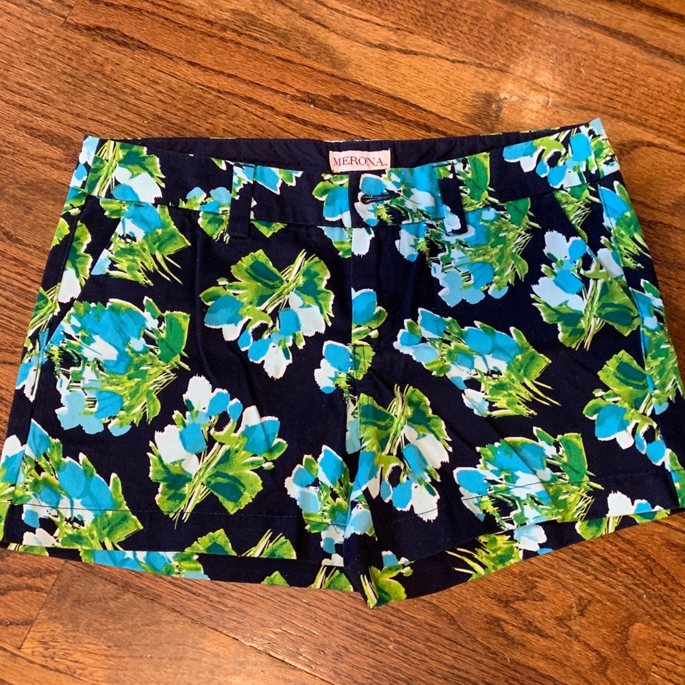 NWOT stylish shorts